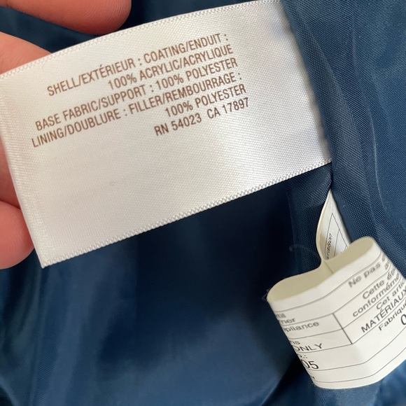 Shimmer Blue Puffer Vest Trending Bundle Discount 30% off! - Picture 5 of 6